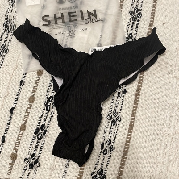 Swim bottoms - Picture 2 of 5